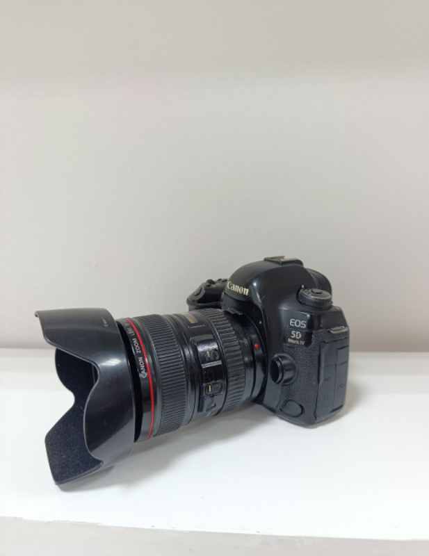 Canon 5d mark iv 24105 օբյեկտիվով, լավ աշխատանքային վիճակում է գտնվում