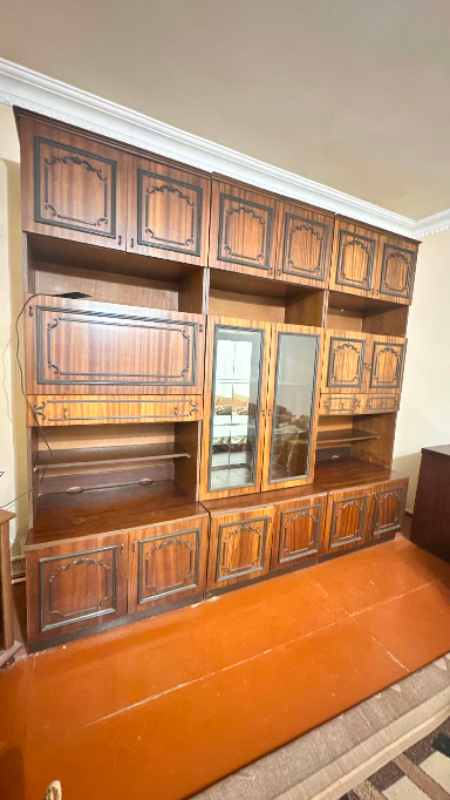 Հյուրասենյակի սերվանդ
