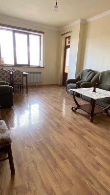VACHARVUM   E  3 SEN  CARAV  AXPYUR   15/10  MAK 117 Q.