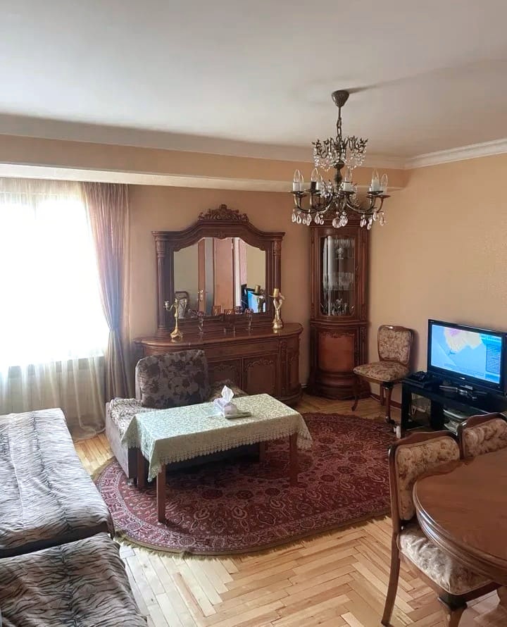 3 սենյականոց բնակարան Զորավար Անդրանիկի փողոցում