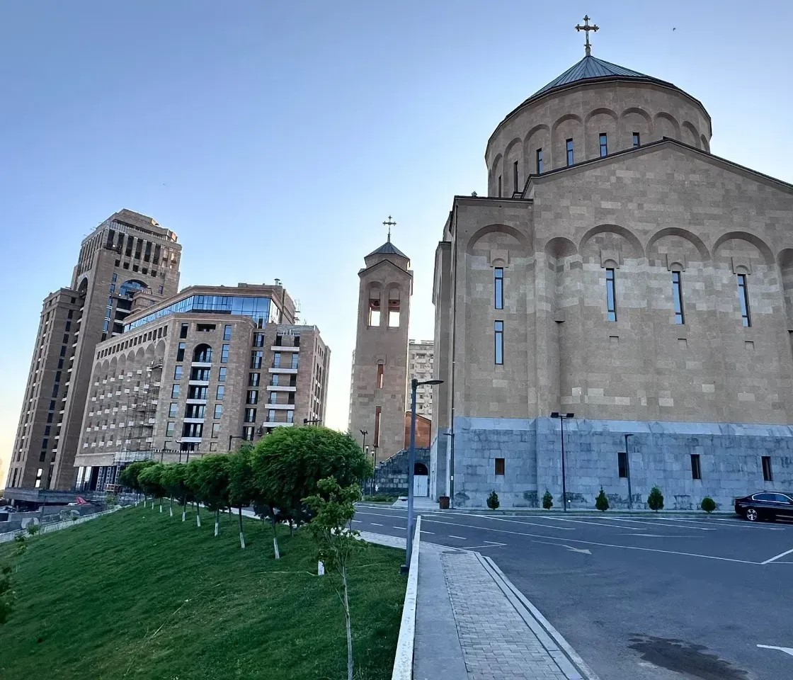 3 սենյականոց բնակարան Կոմիտասի պողոտայում