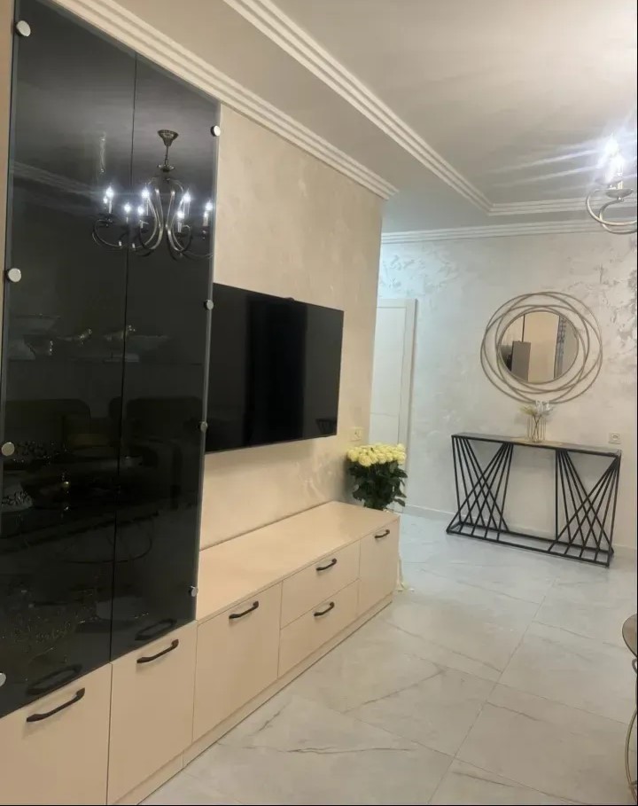 Վարձով 2 սենյականոց բնակարան Զաքյան փողոցում
