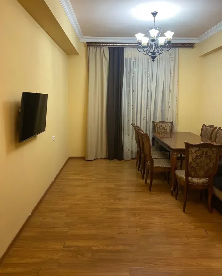 4 սենյականոց բնակարան Արգիշտիի փողոցում