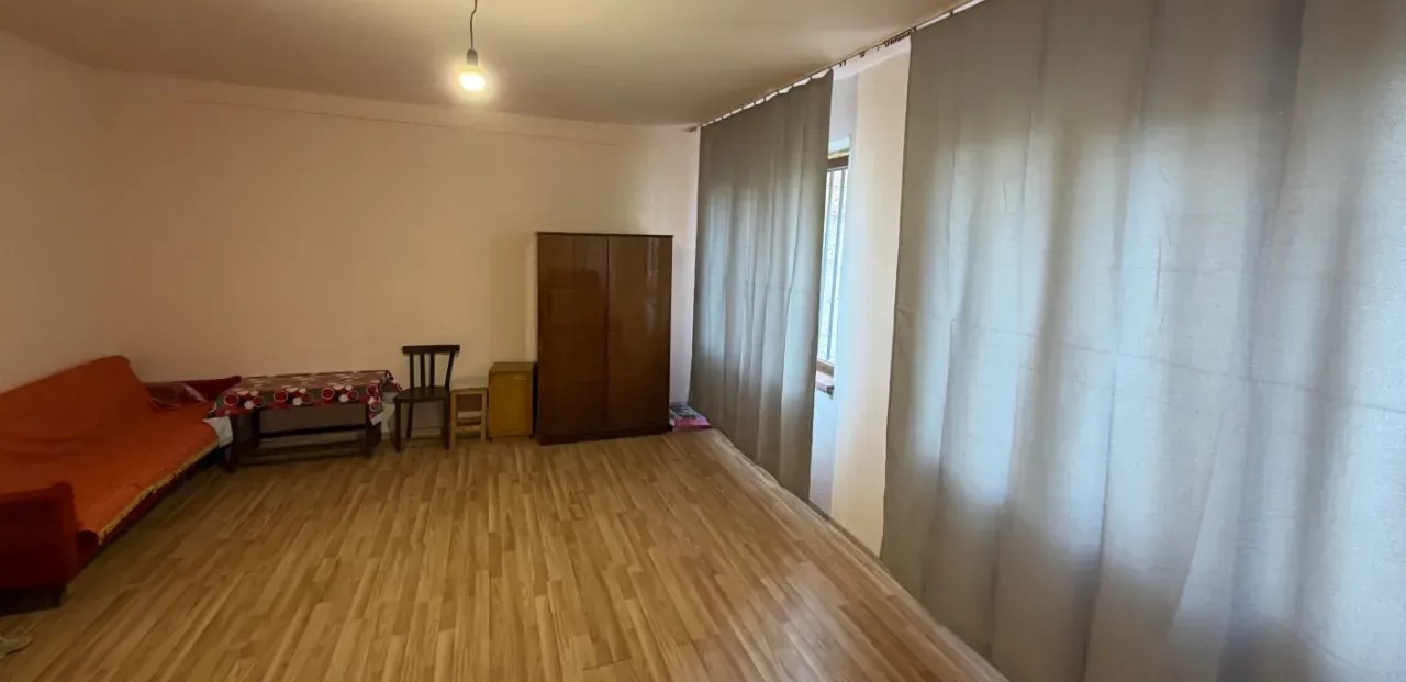 3 սենյականոց բնակարան Նազարբեկյան թաղամասում