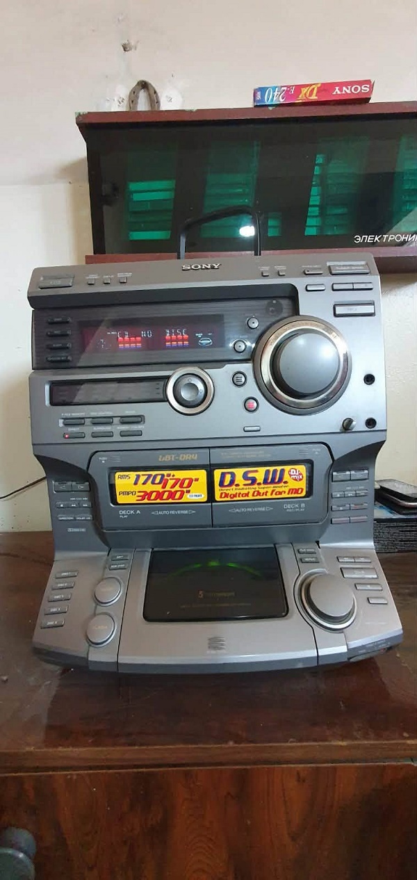 MУЗ.ЦНТР SONY