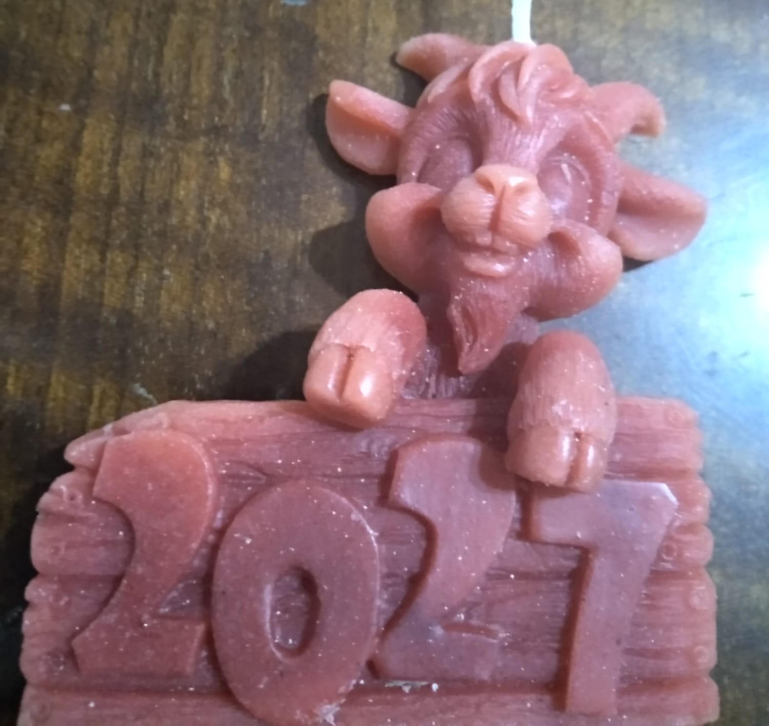 Մոմ այծ 2027